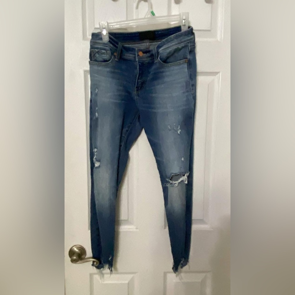 Women’s Buckle Black size 27 waist